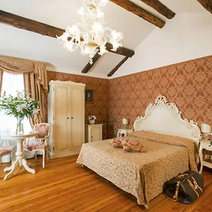 Palazzo Guardi Veneţia